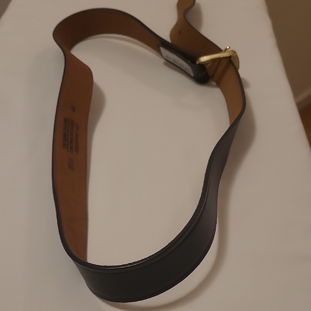 Elegant Black Leather Belt